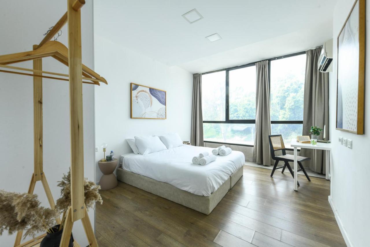 Apartment Modern & Bright 3br Apt W View 5 Min From By Sea N' Rent
