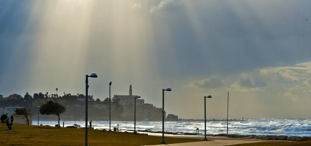 Apartment Modern & Bright 3br Apt W View 5 Min From By Sea N' Rent *